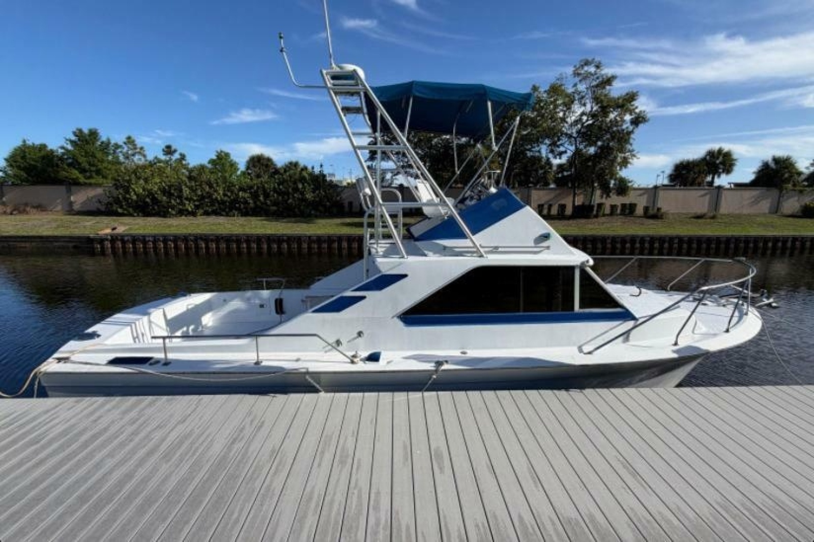 1973 Chris-Craft 31 Commander