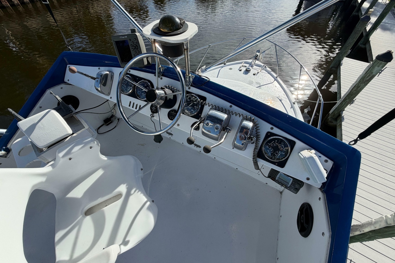 1973 Chris-Craft 31 Commander