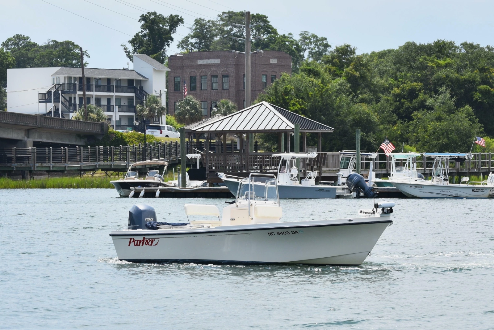 2005 Parker 1801 Center Console