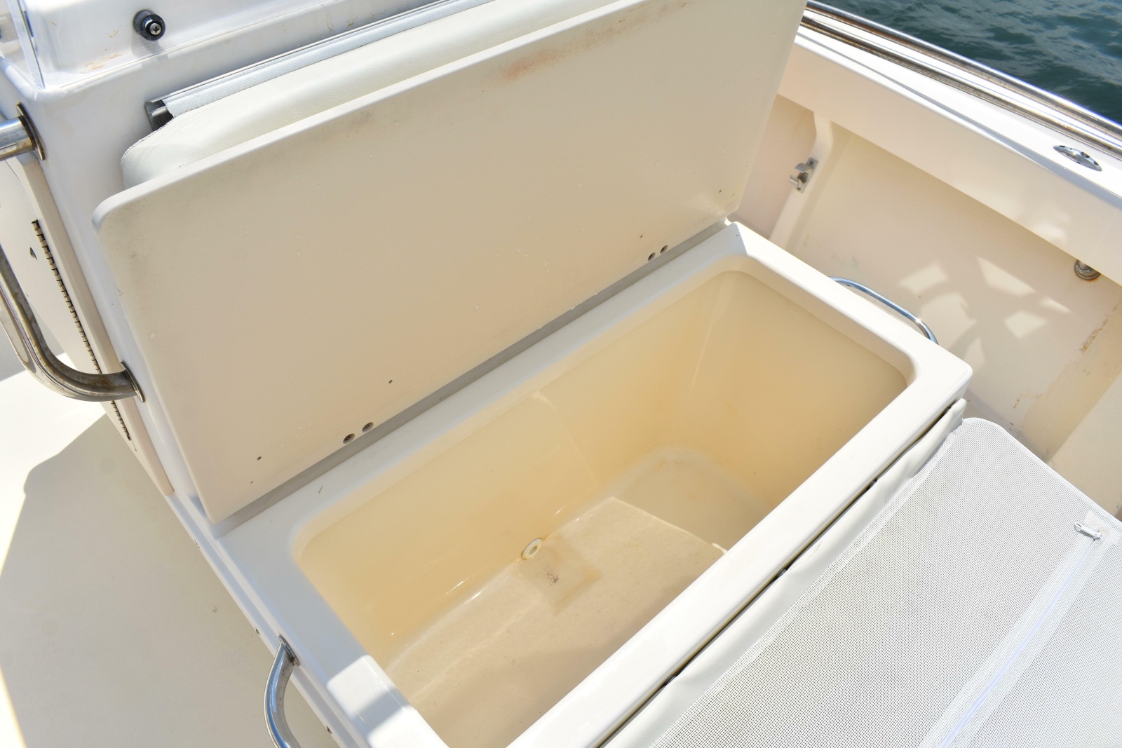 2005 Parker 1801 Center Console