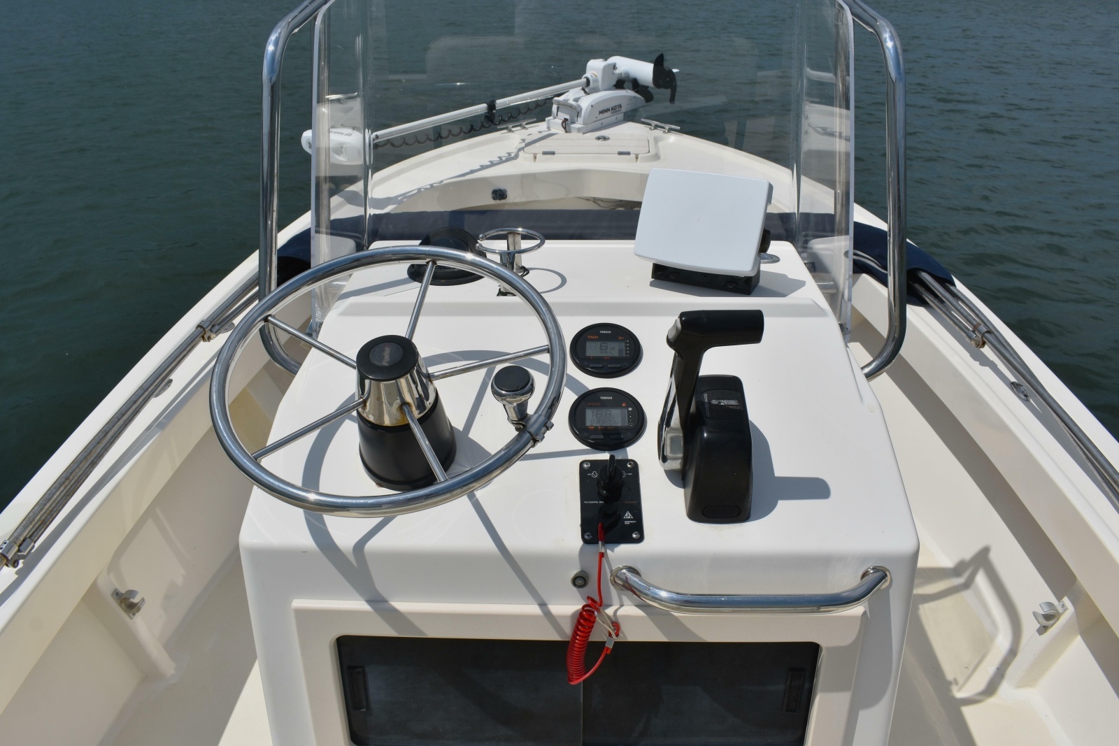 2005 Parker 1801 Center Console