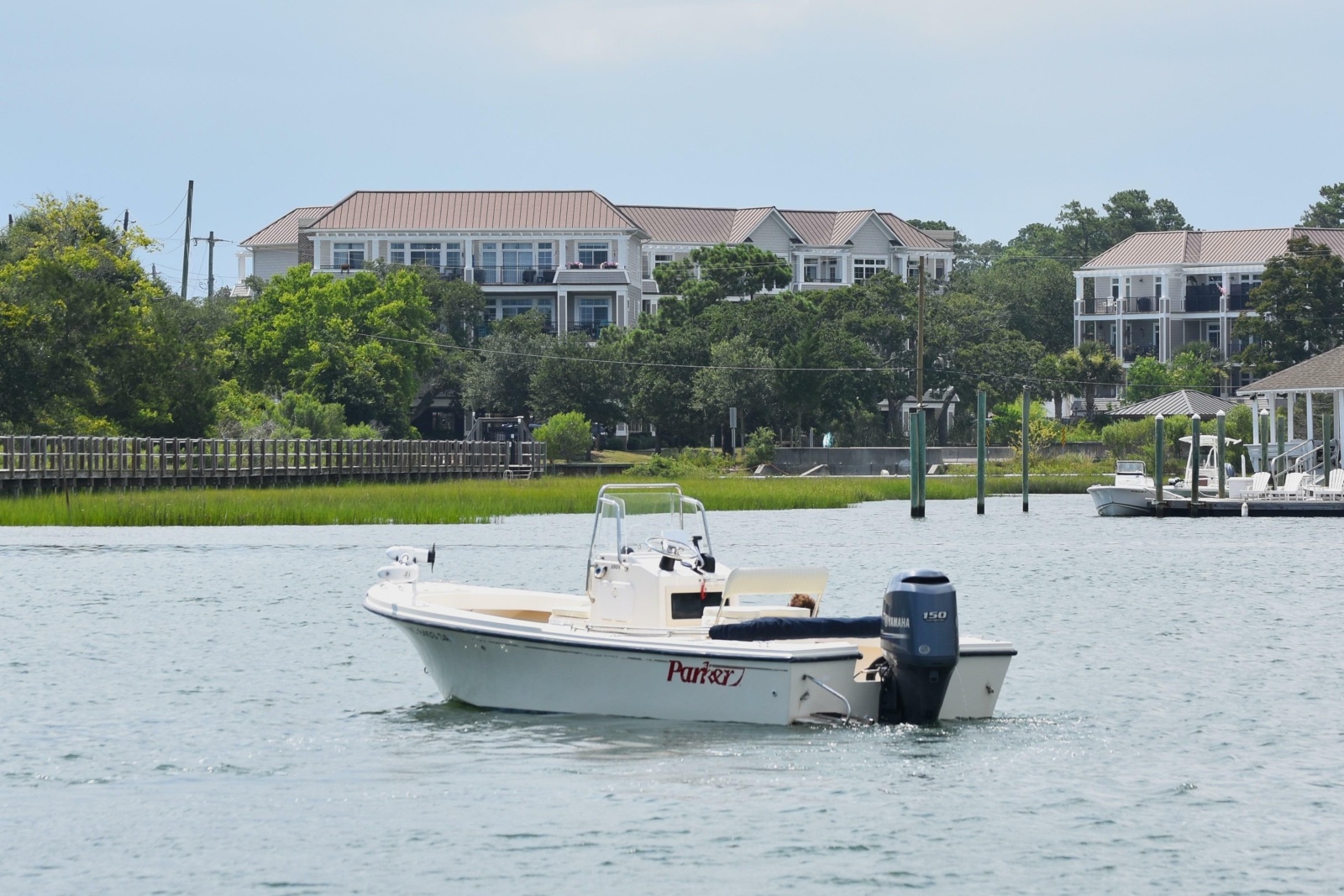 2005 Parker 1801 Center Console