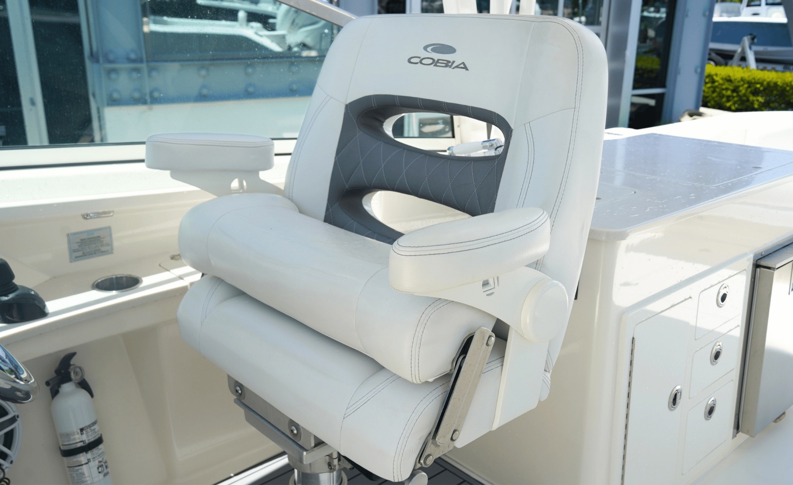 2021 Cobia 330DC