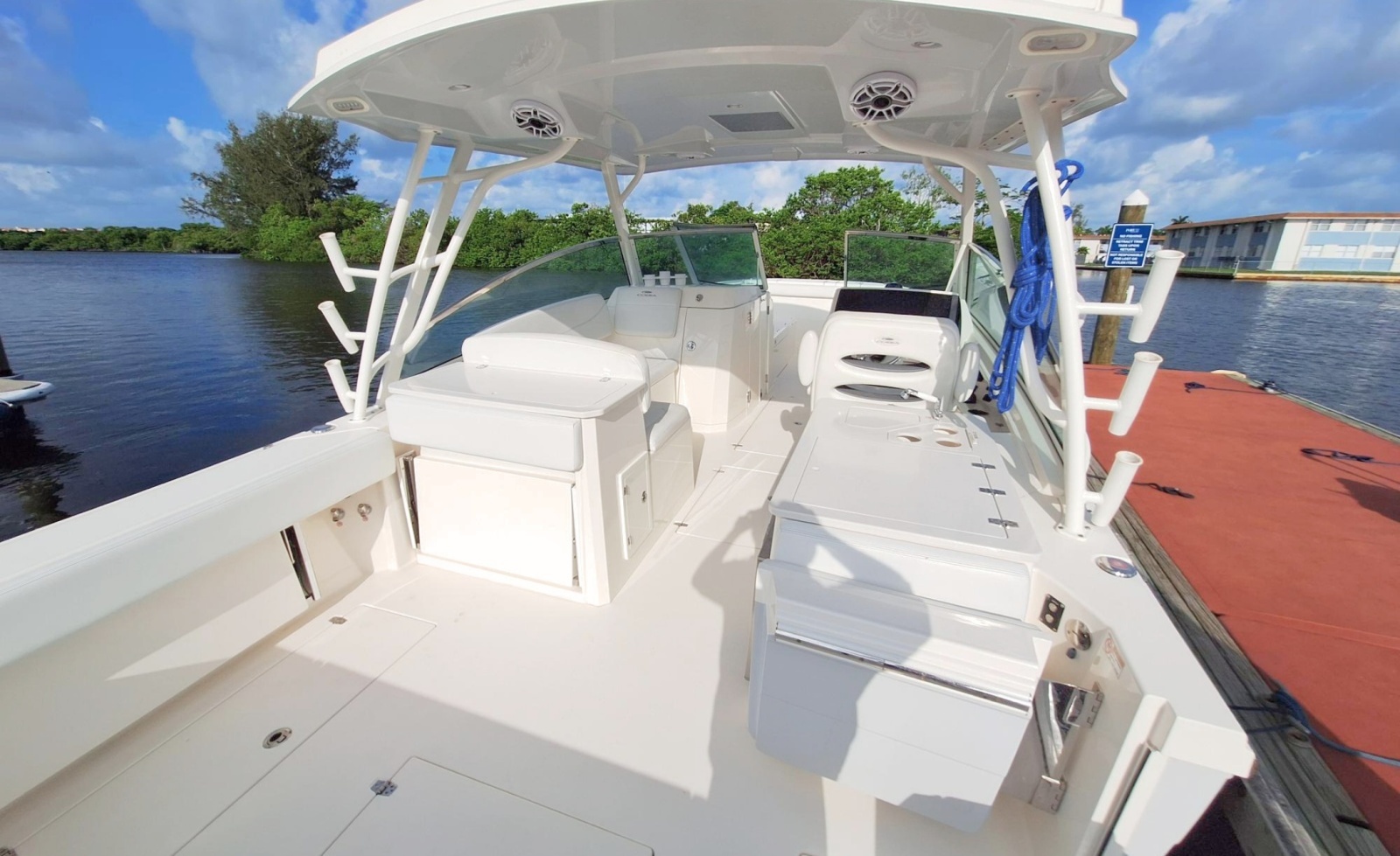 2021 Cobia 330DC