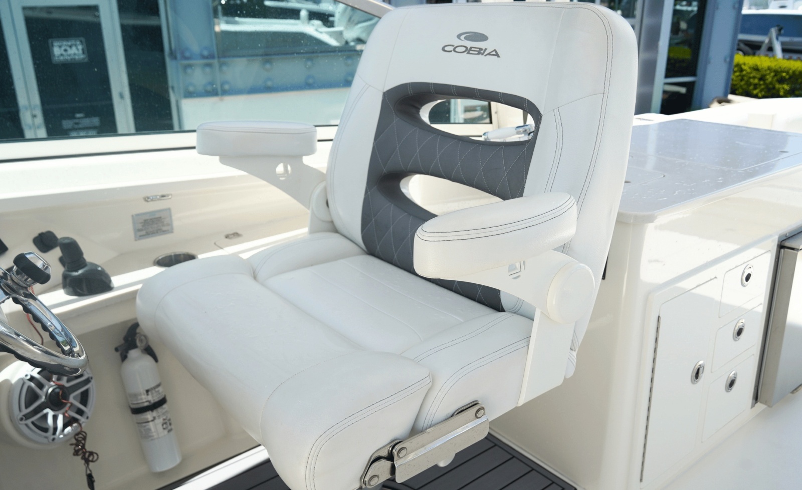 2021 Cobia 330DC