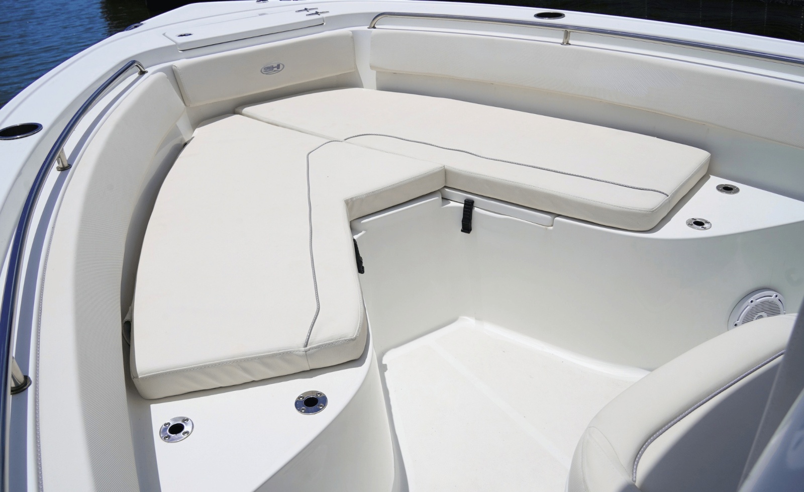 2024 Sea Hunt Ultra 239SE