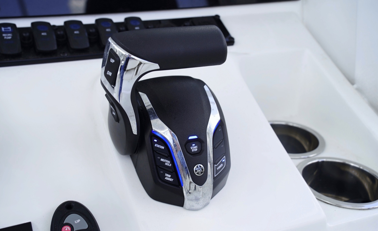 2024 Sea Hunt Ultra 239SE