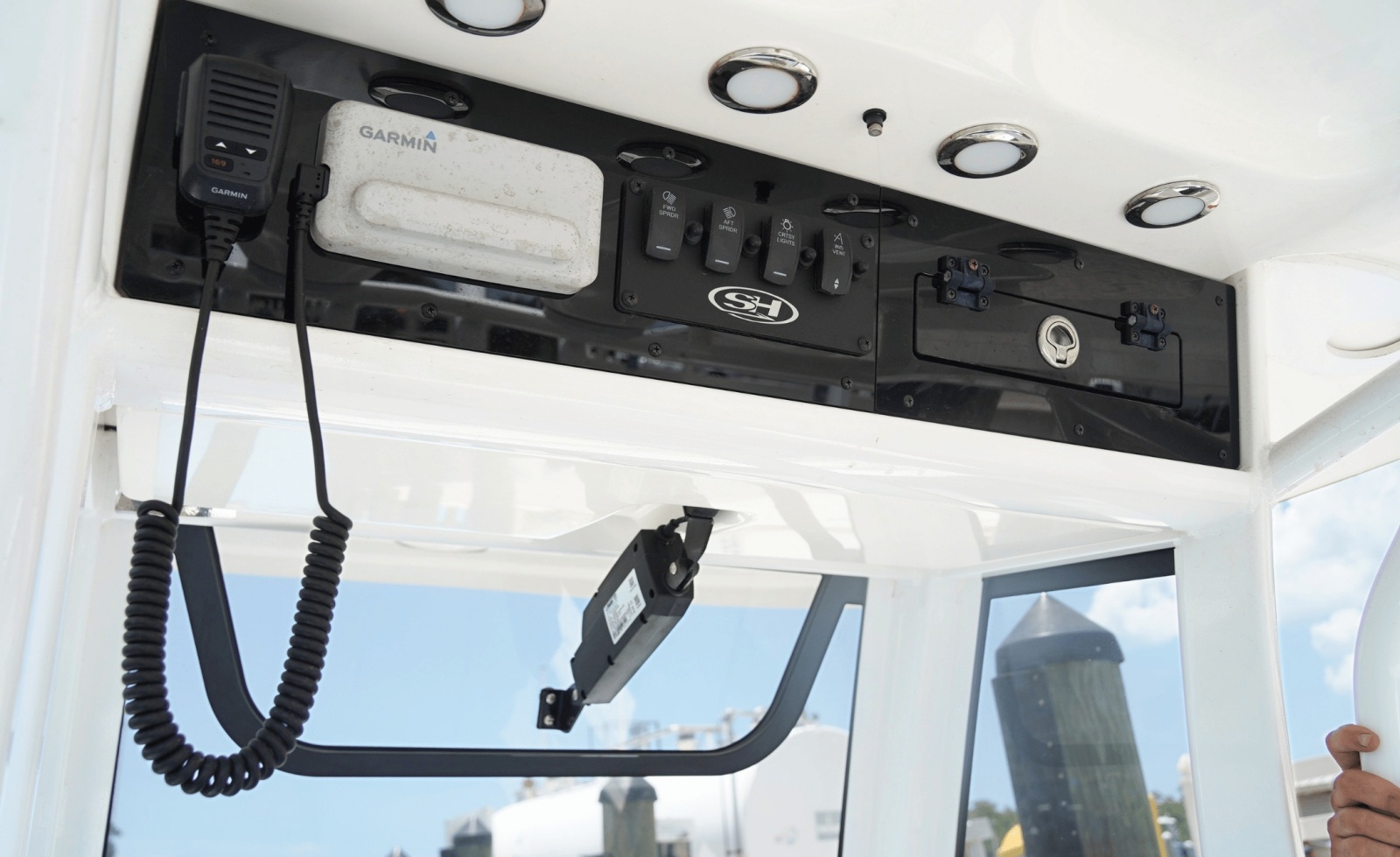 2024 Sea Hunt Ultra 239SE