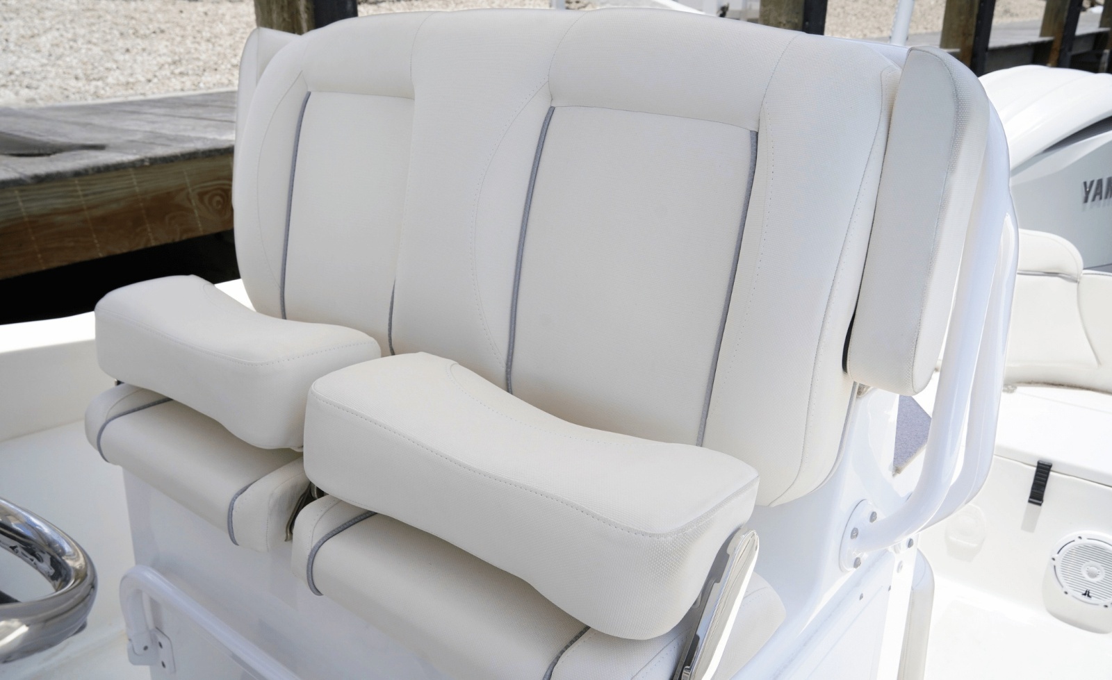 2024 Sea Hunt Ultra 239SE