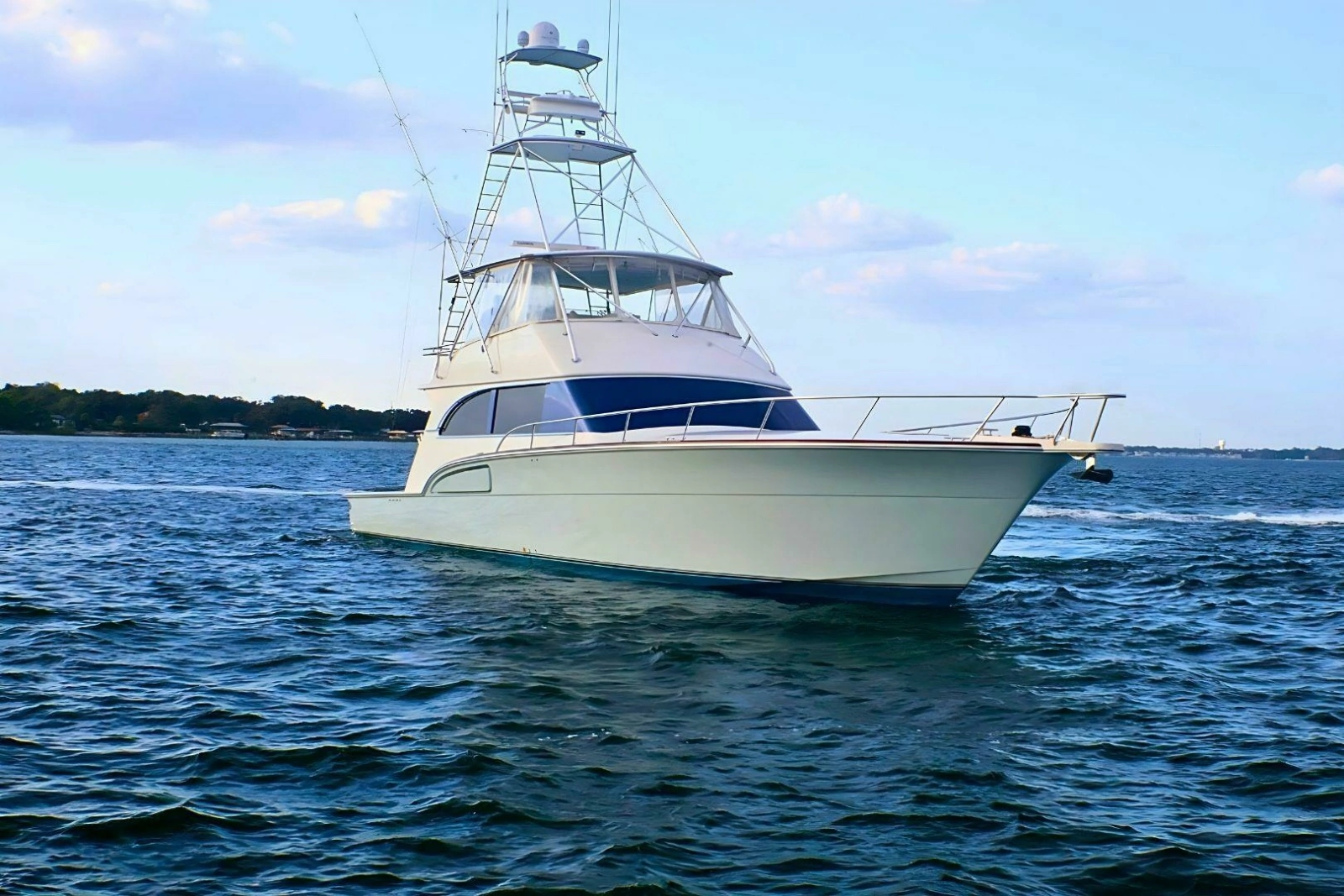 2001 Donzi 73' Sport Yacht (2)