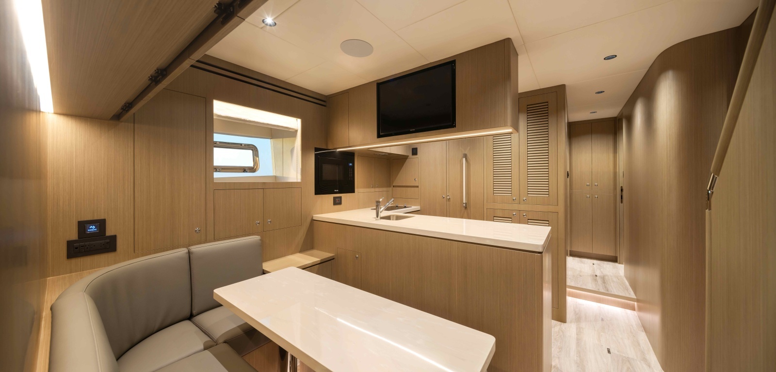 Horizon FD110 Hull 7
