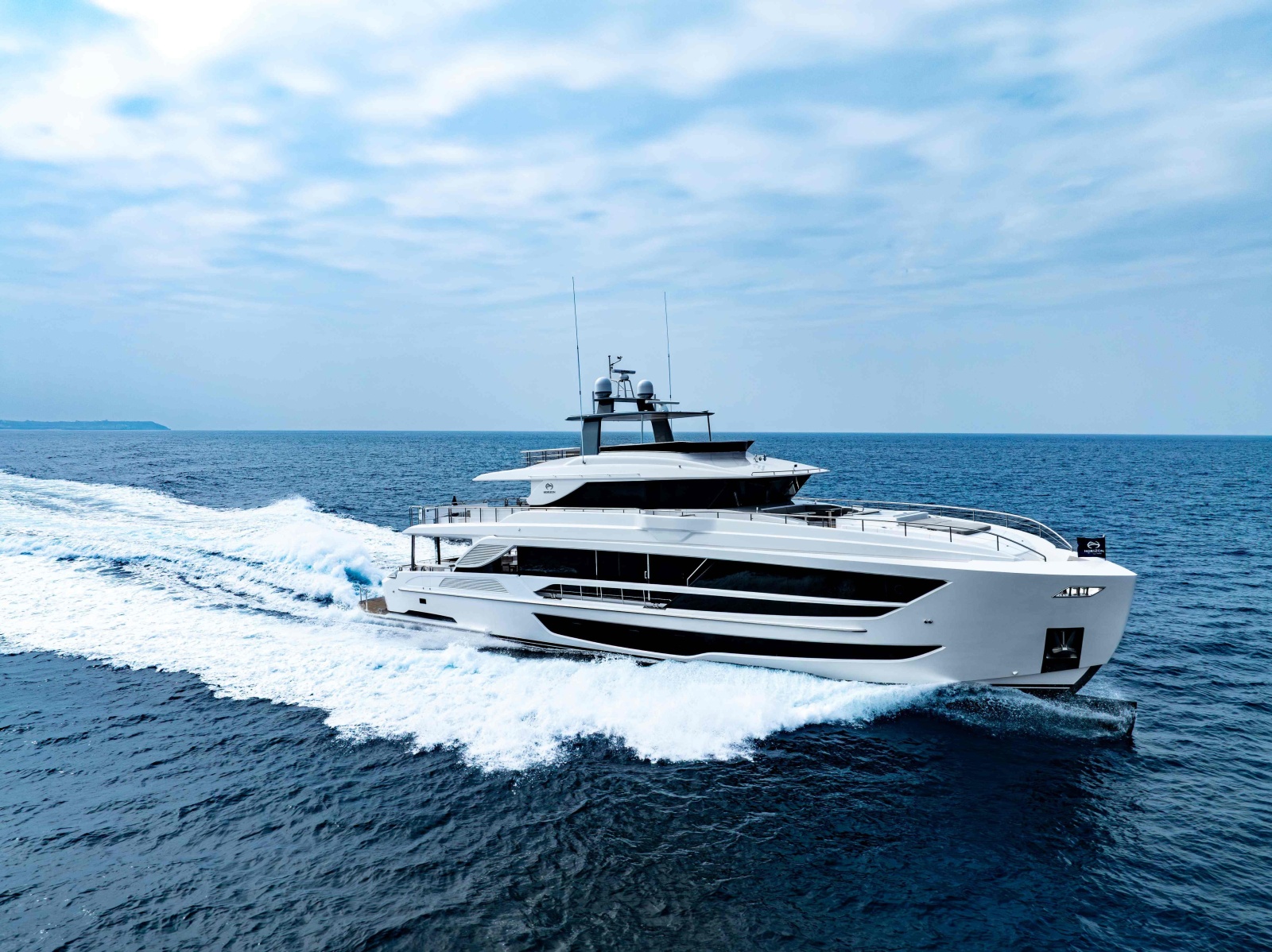 Horizon FD110 Hull 7