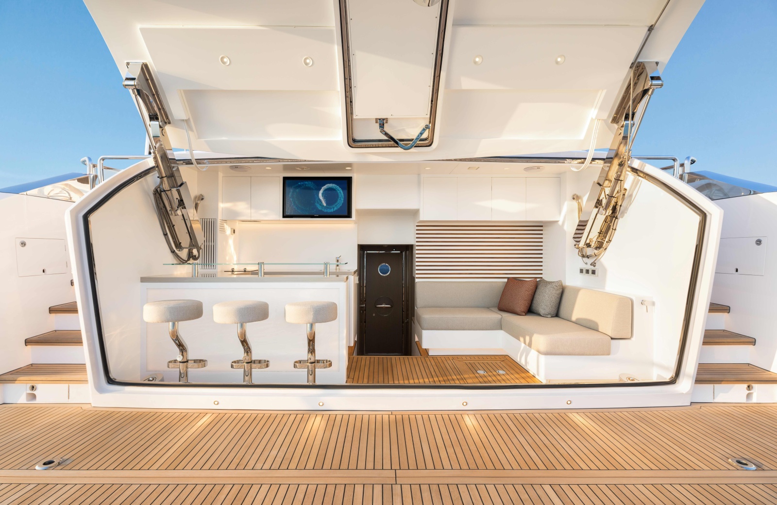 Horizon FD110 Hull 7