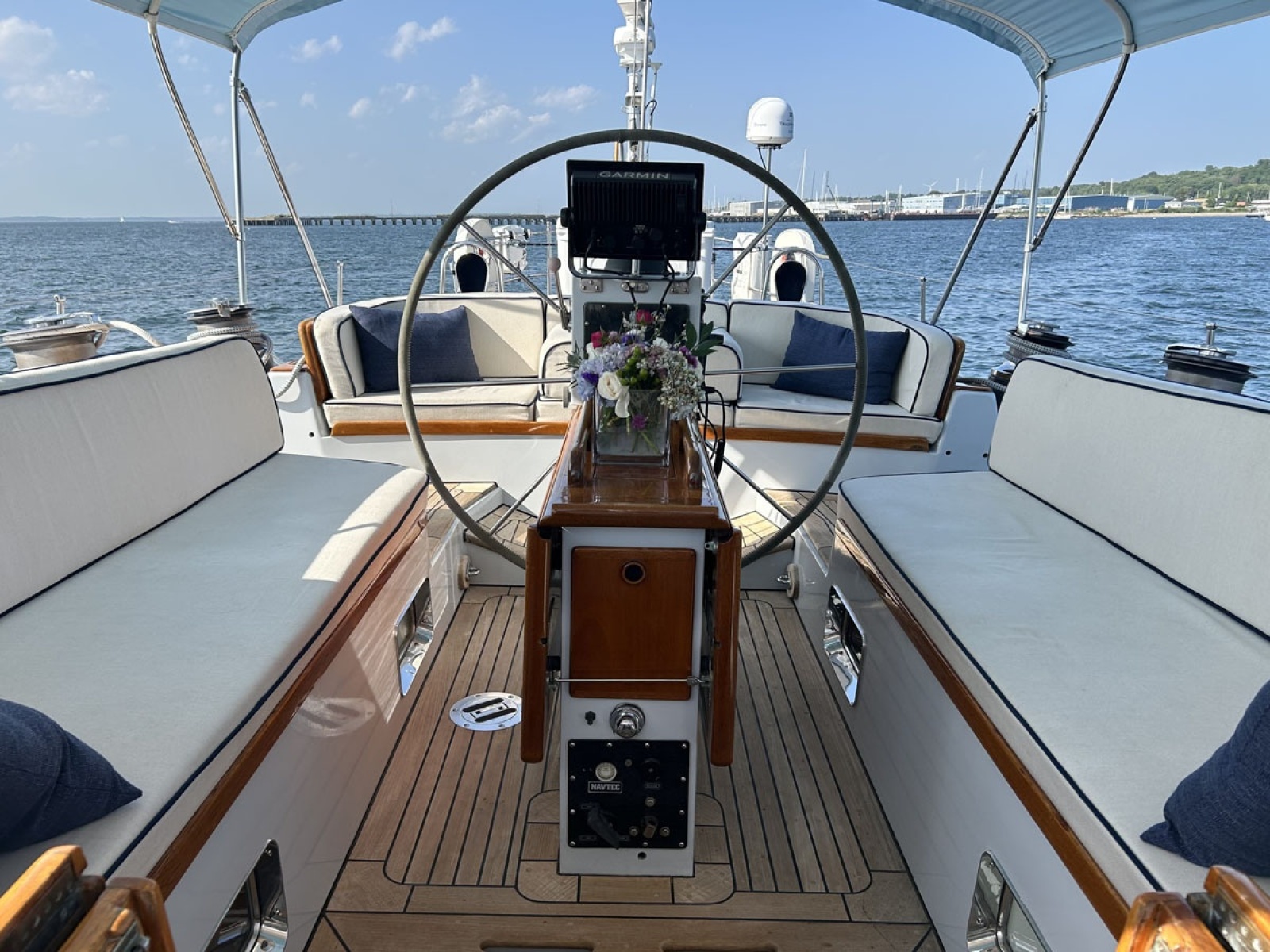 Cockpit Aft