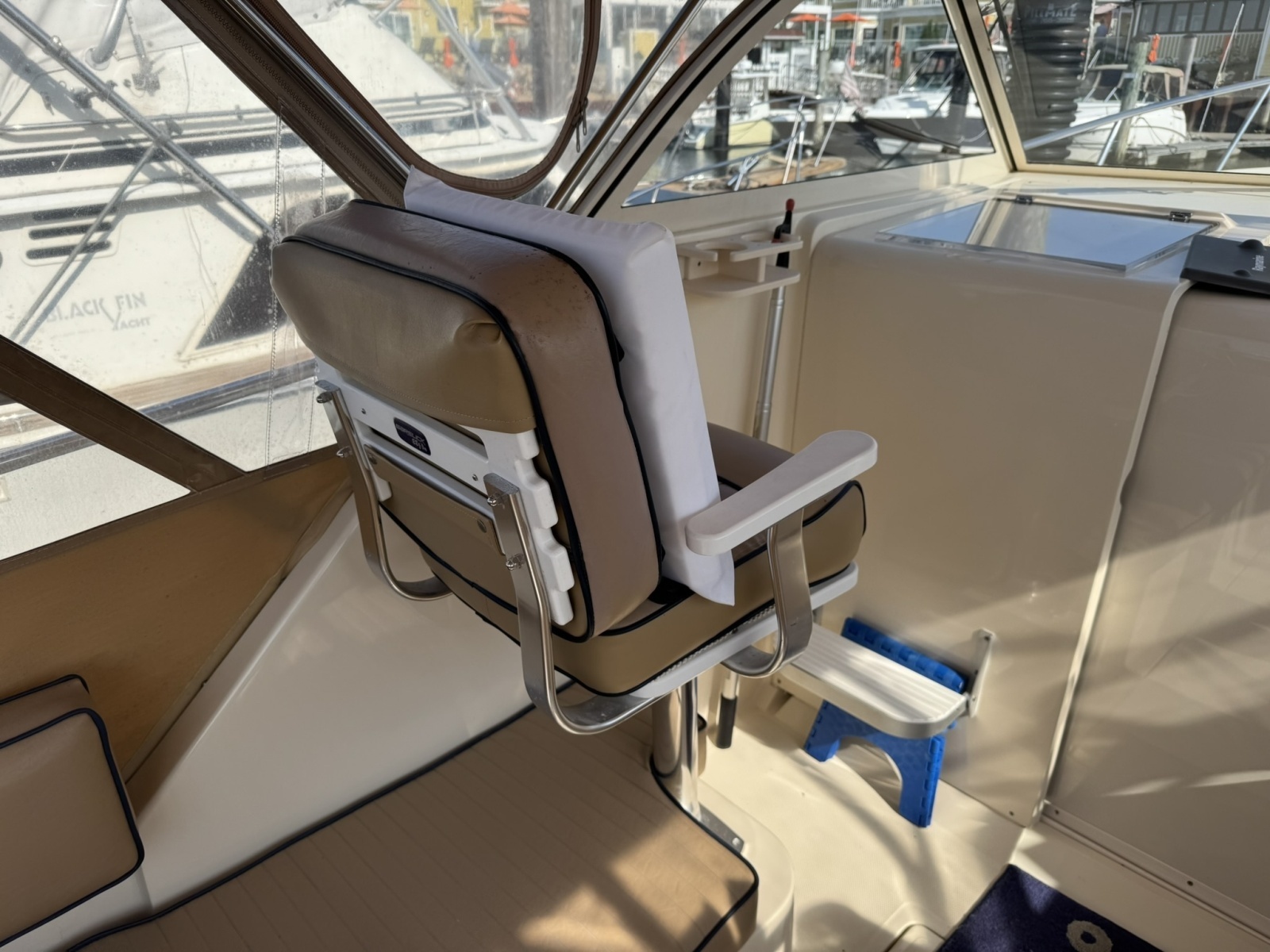 2007 Mainship Pilot 30