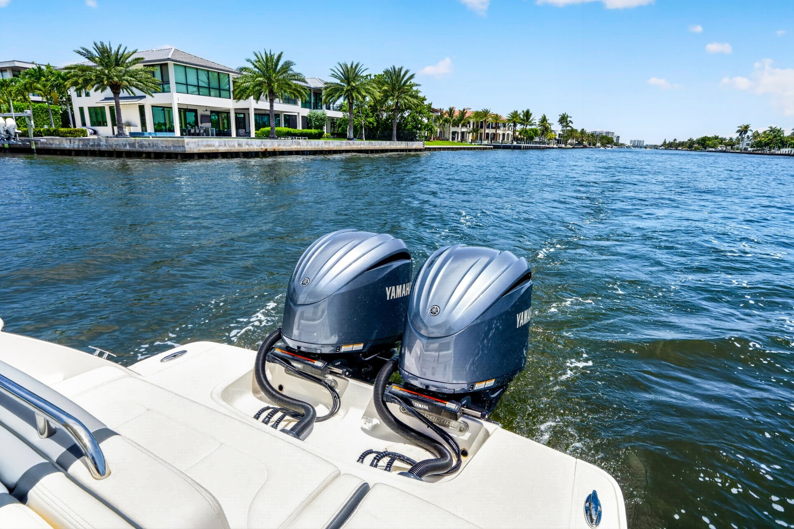 2023 Chaparral 280 OSX
