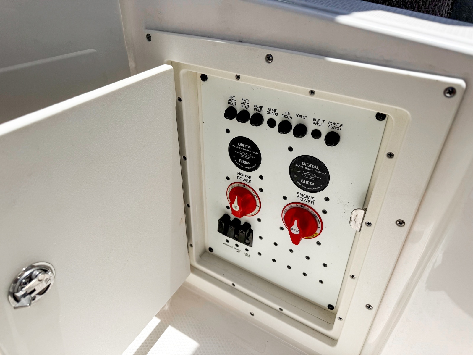 2023 Chaparral 280 OSX