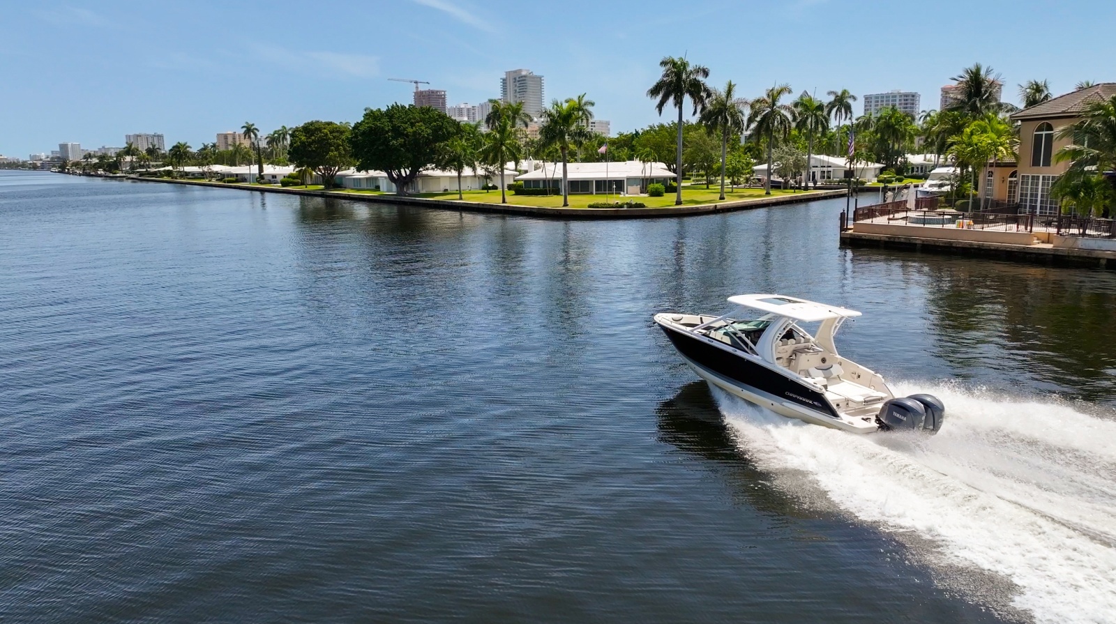 2023 Chaparral 280 OSX