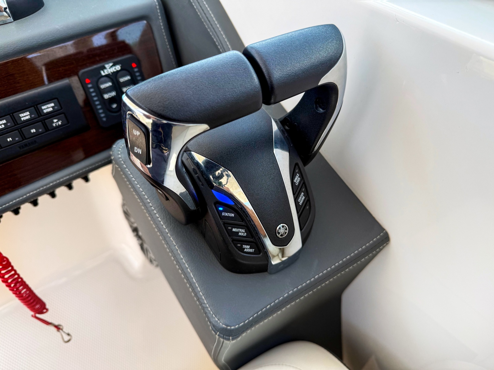 2023 Chaparral 280 OSX