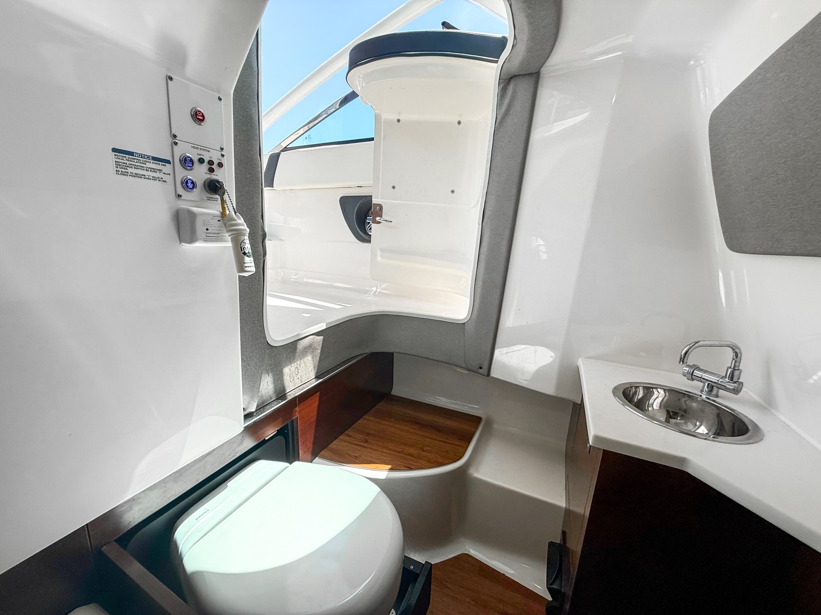 2023 Chaparral 280 OSX