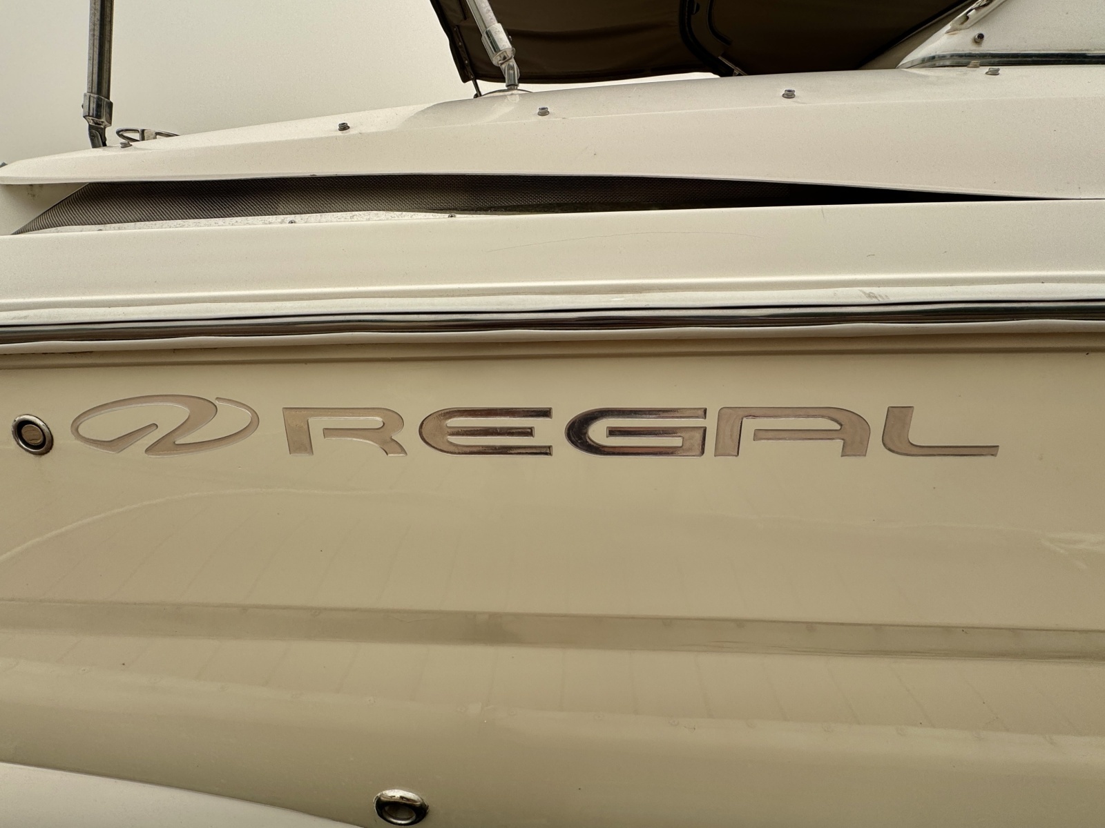 2012 Regal 3550 Cuddy