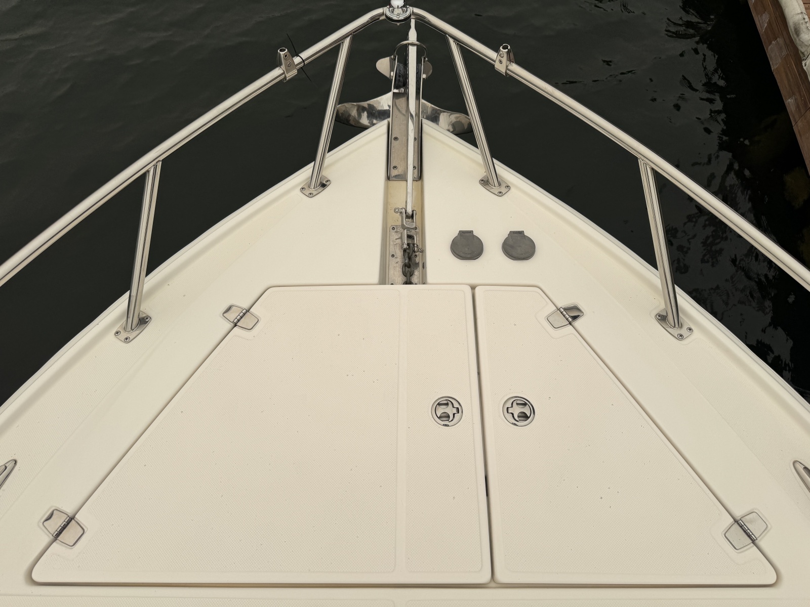 2012 Regal 3550 Cuddy