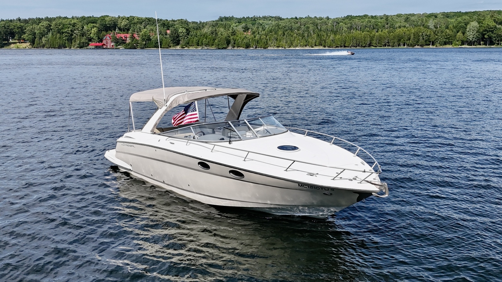 2012 Regal 3550 Cuddy