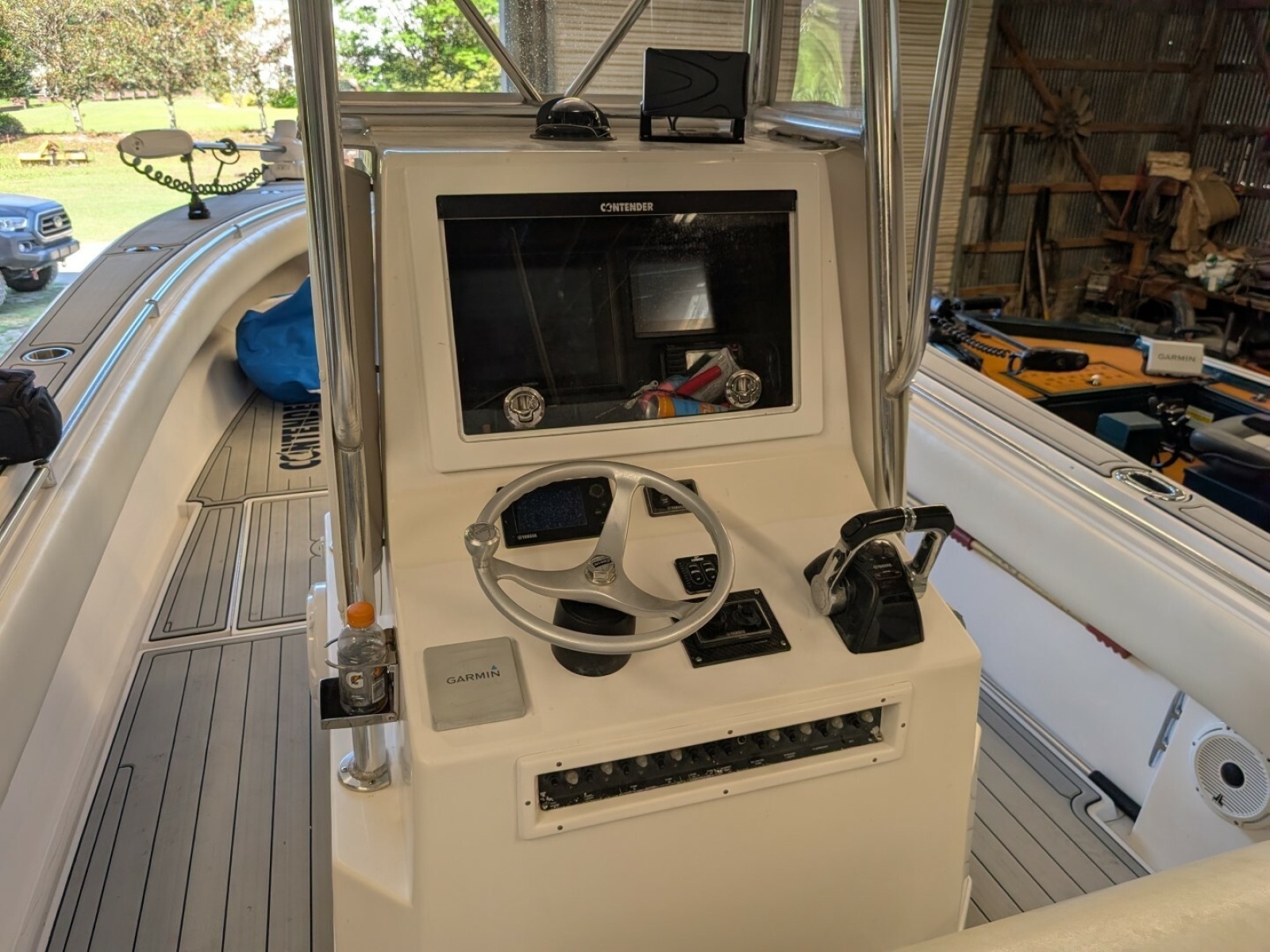 2005 Contender 31 Open