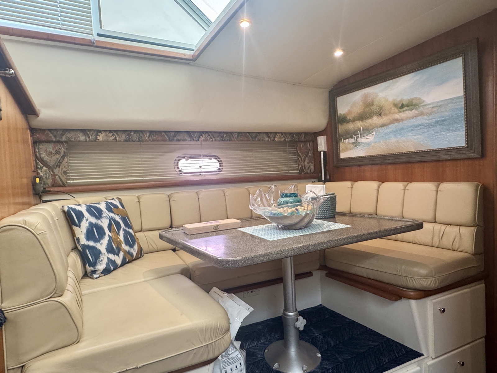 1997 Carver 445 Aft Cabin