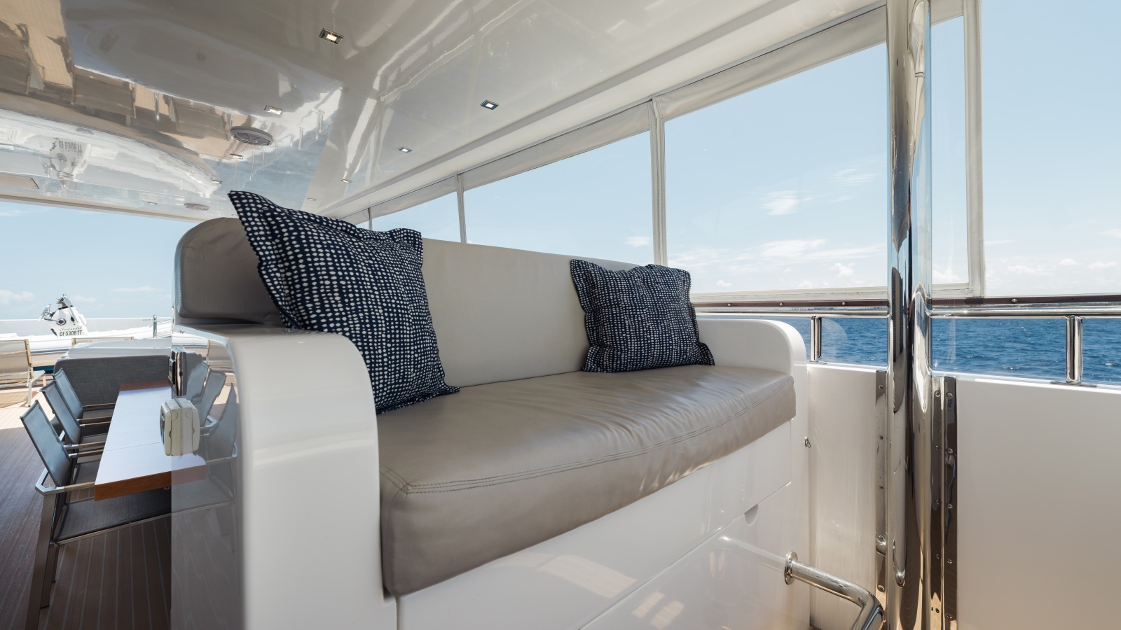 Raised helm deck seating portside