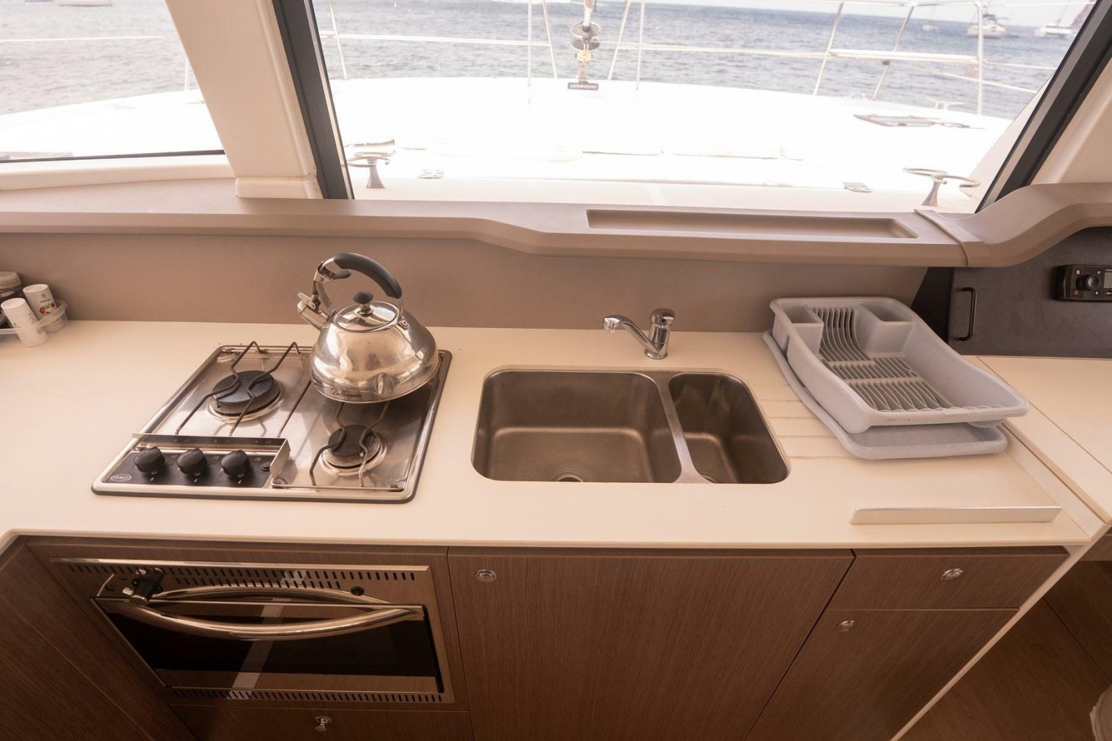 View Finder 39ft Bali Yacht For Sale