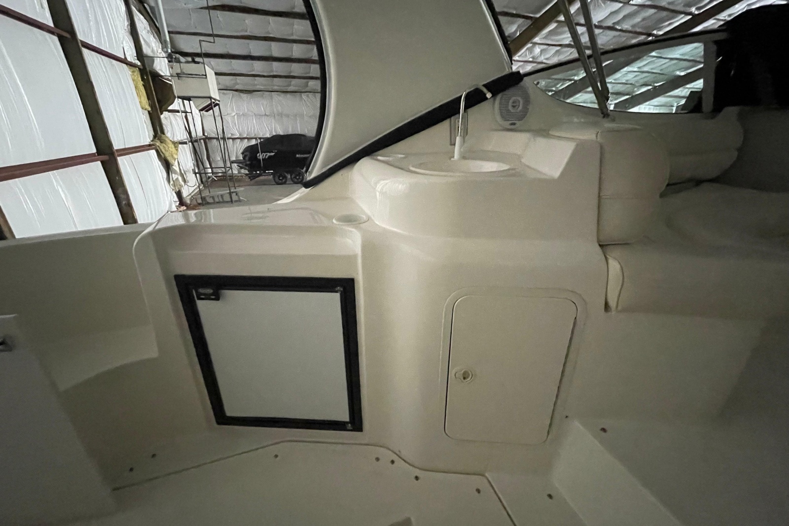 2002 Cruisers Yachts 3372 Express
