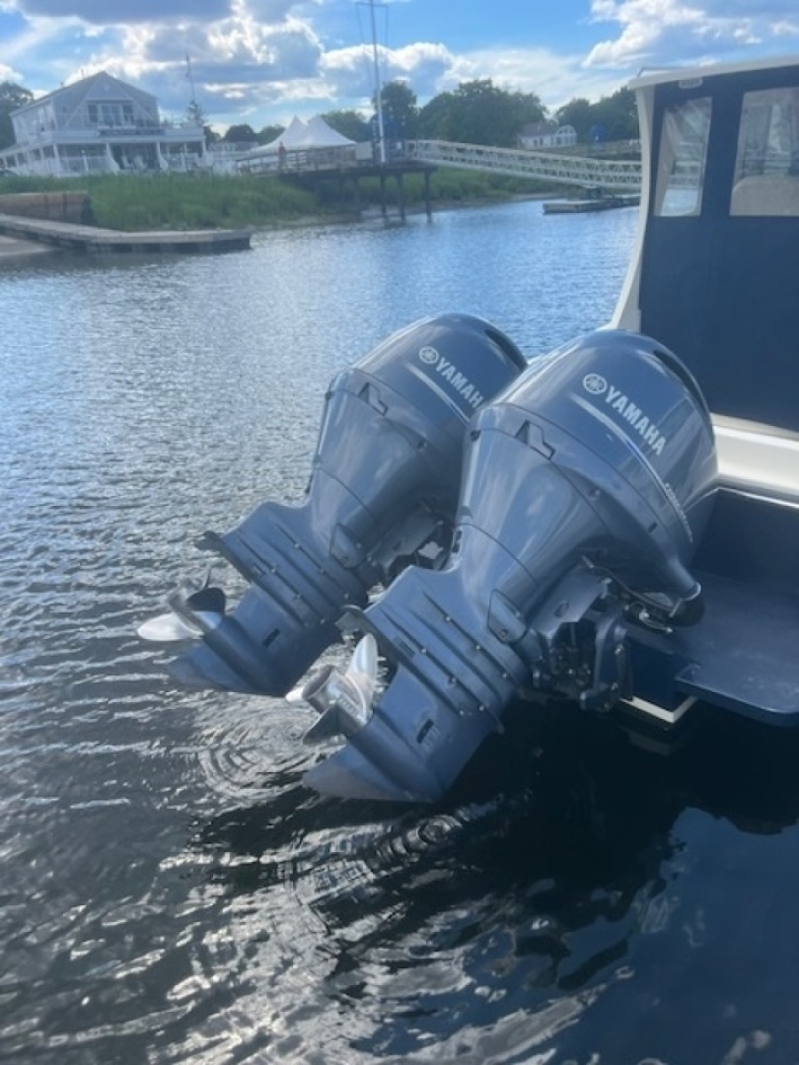 Twin Yamaha F150