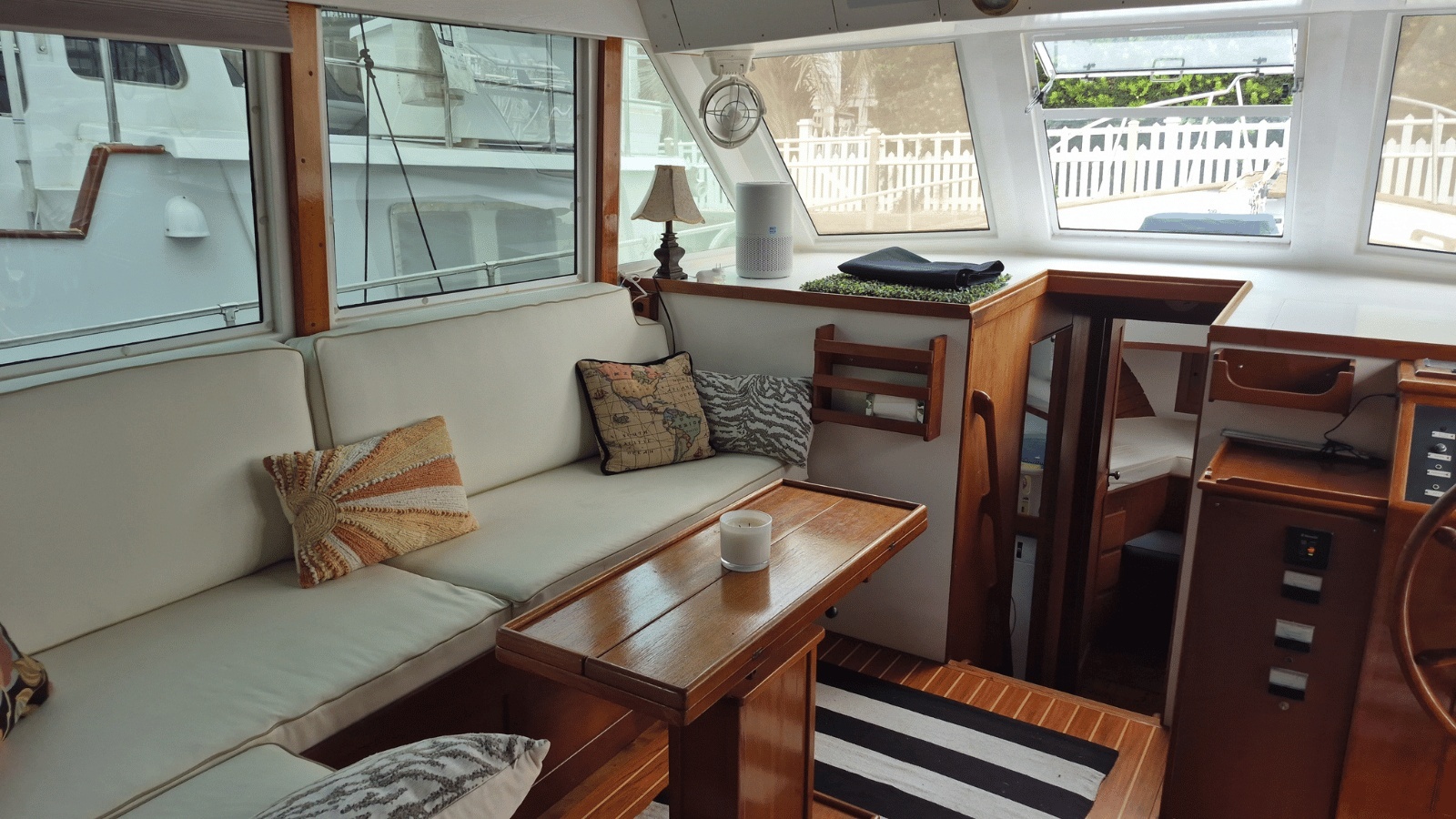 Dining / Sitting Area