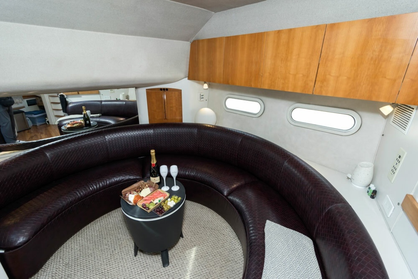 1993 Chris-Craft 380 Continental