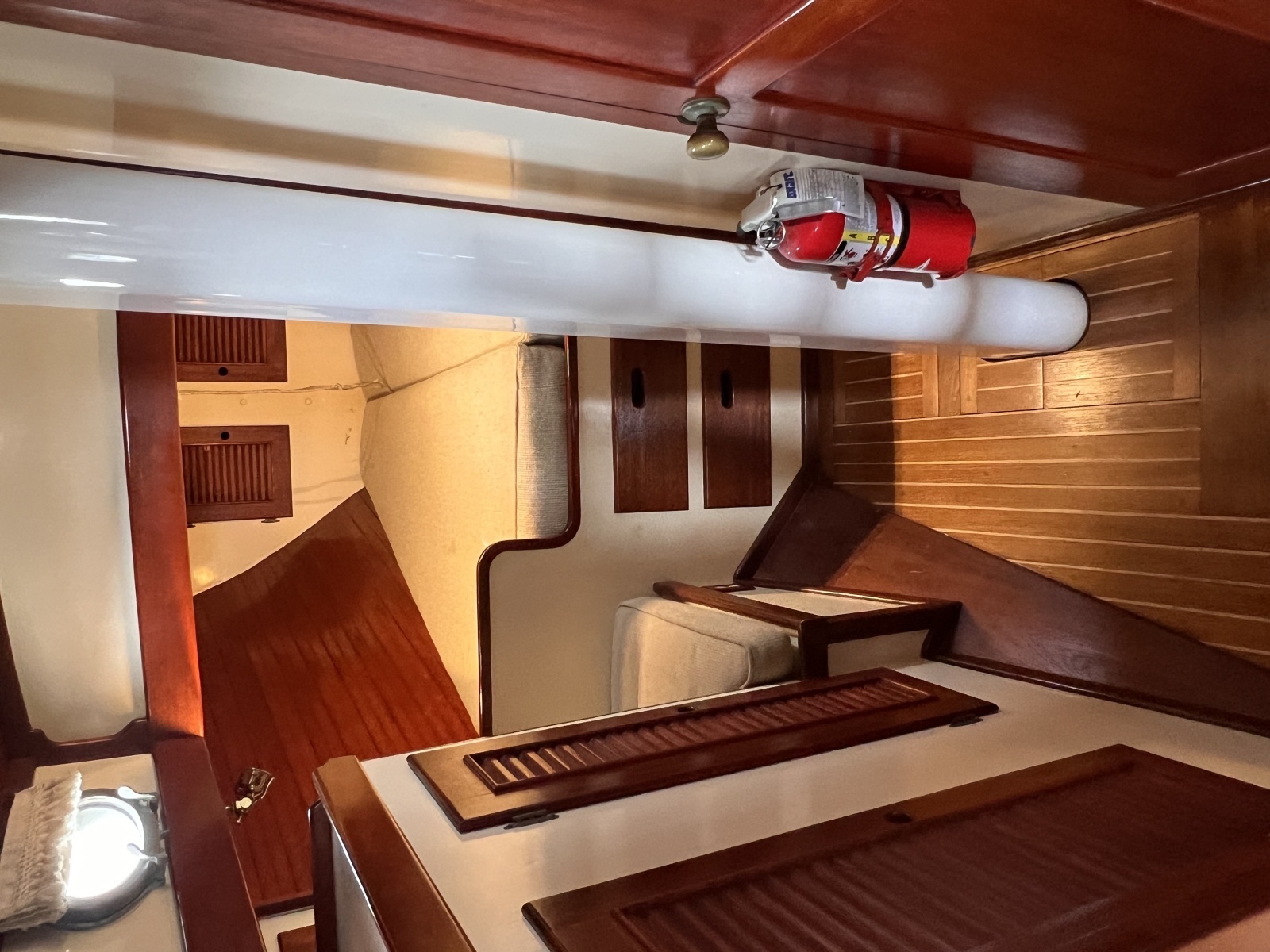 1977 Alajuela Yacht Corp. 38