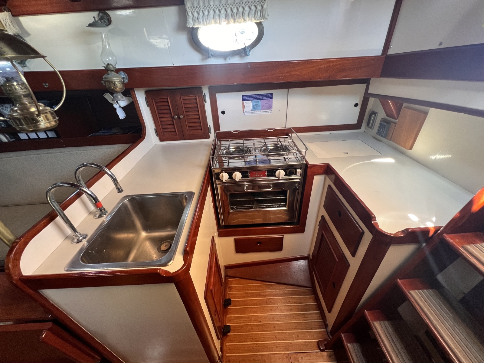 1977 Alajuela Yacht Corp. 38