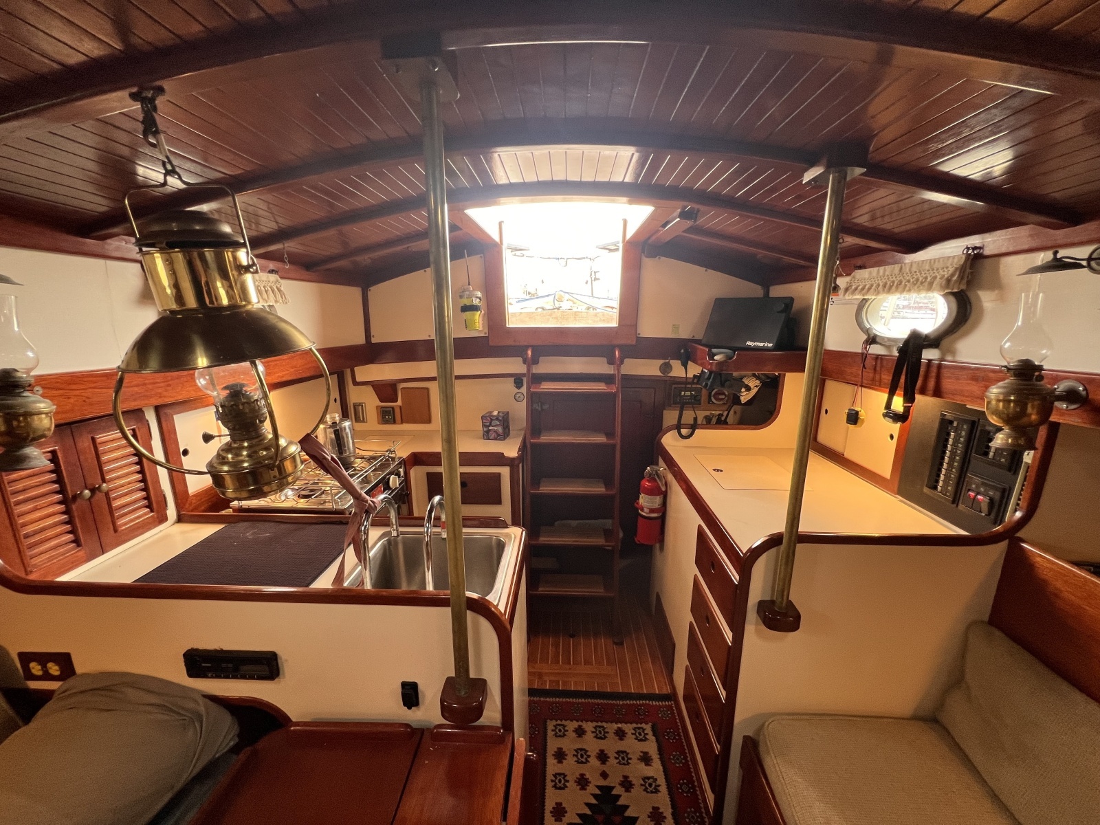 1977 Alajuela Yacht Corp. 38