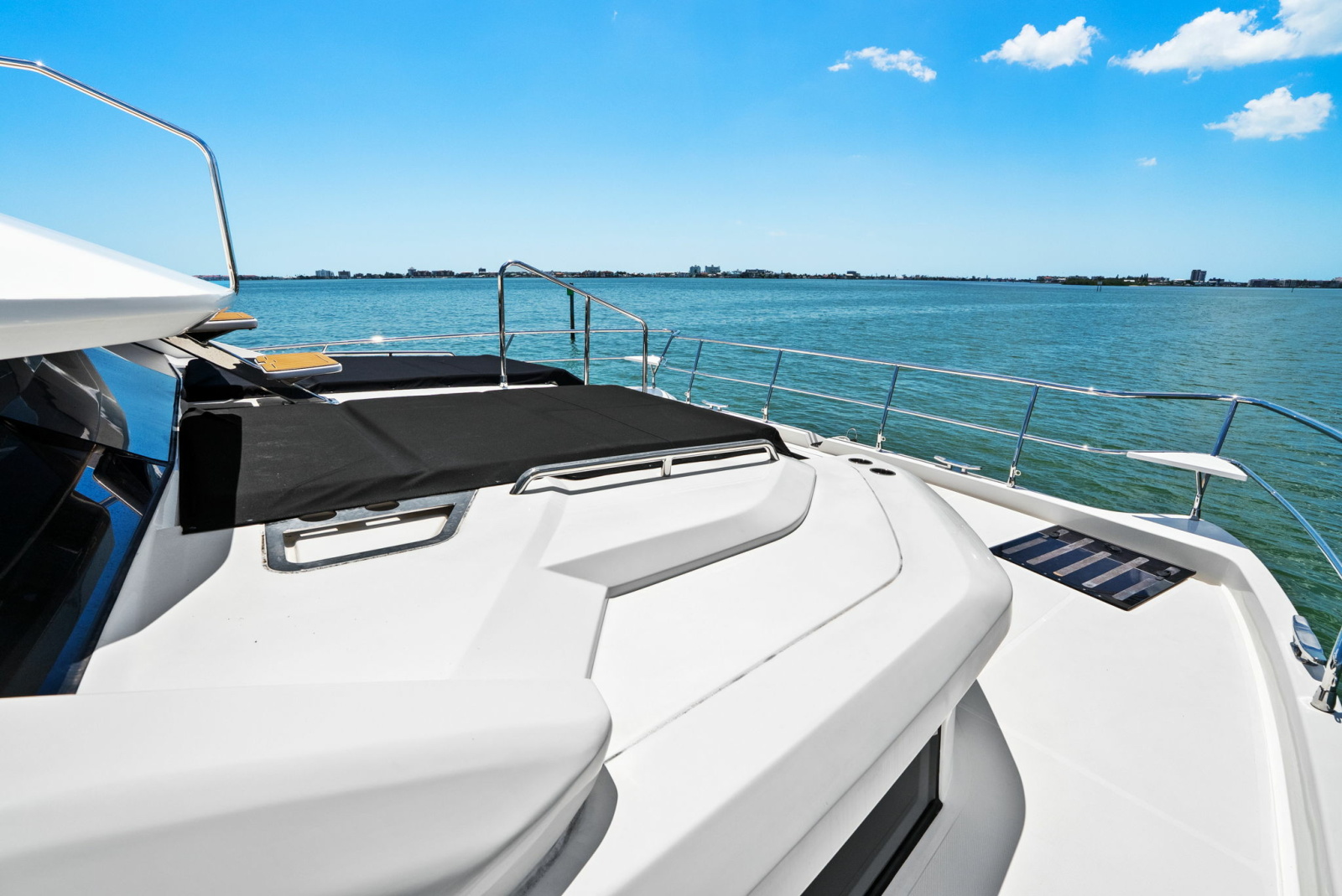 2024 Aquila 54 Yacht