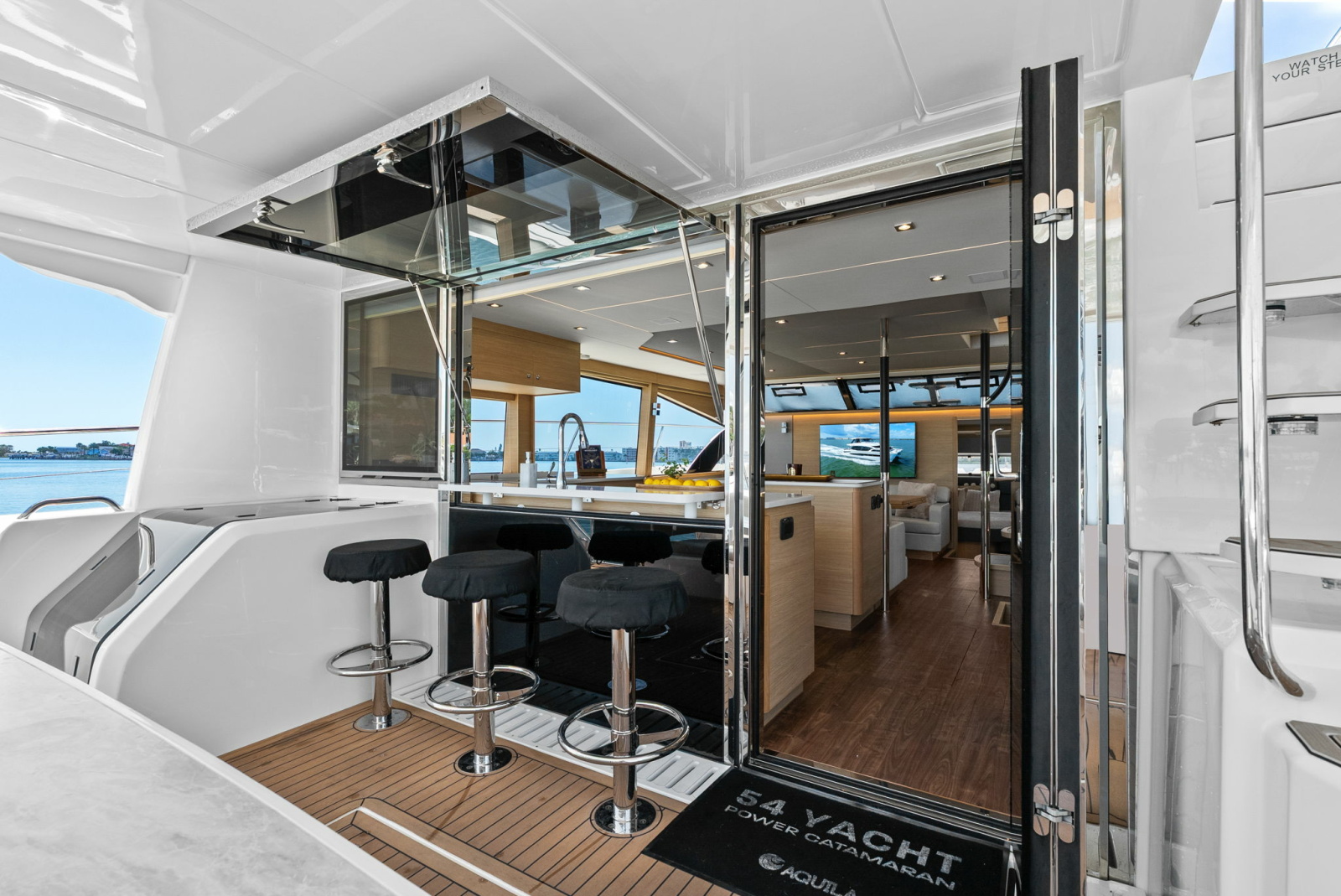 2024 Aquila 54 Yacht