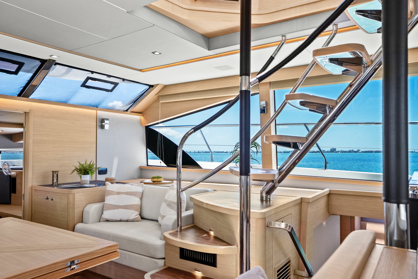 2024 Aquila 54 Yacht