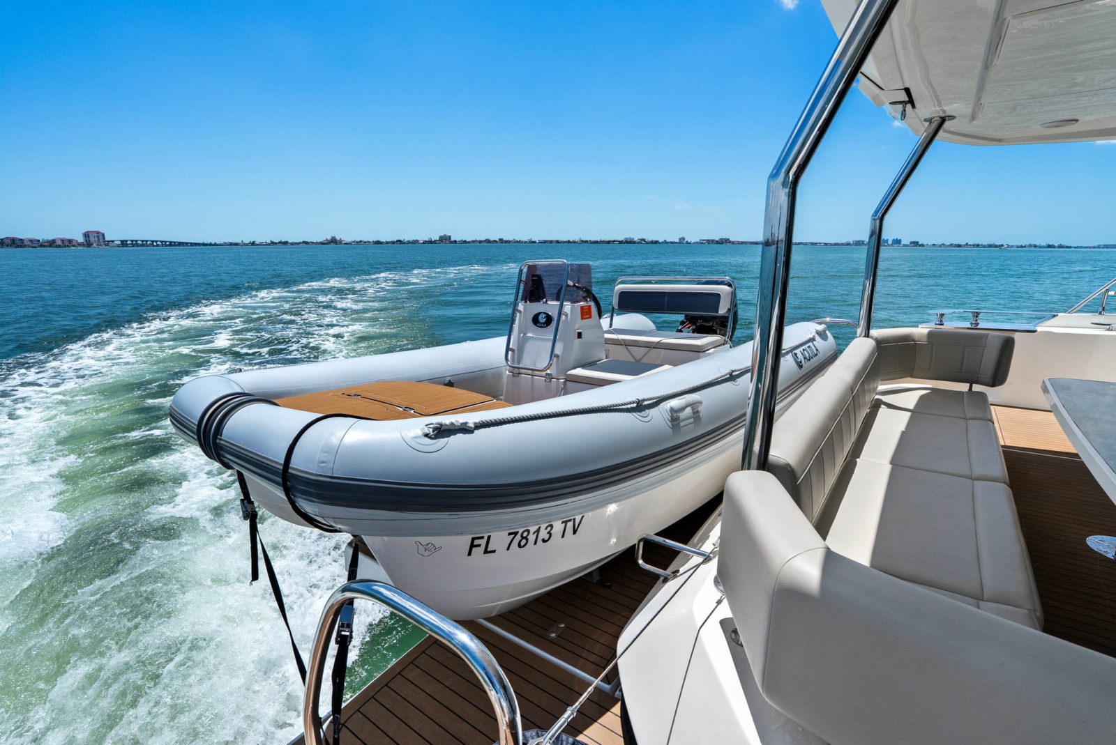 2024 Aquila 54 Yacht