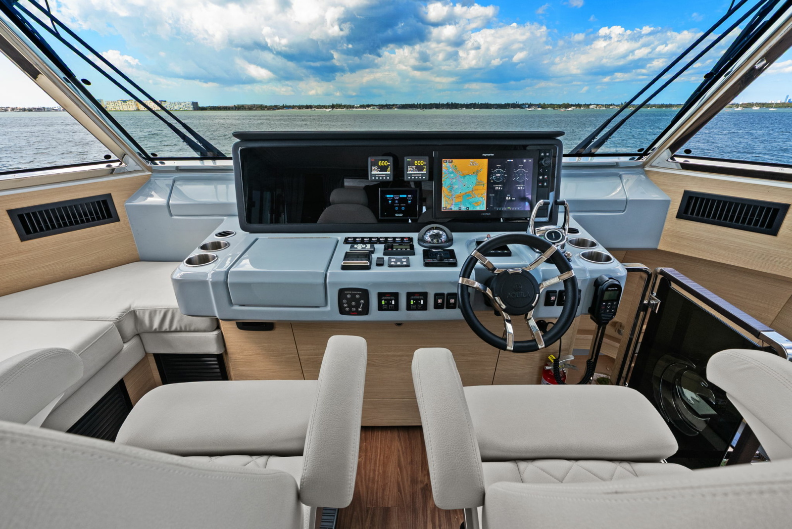 2024 Aquila 54 Yacht