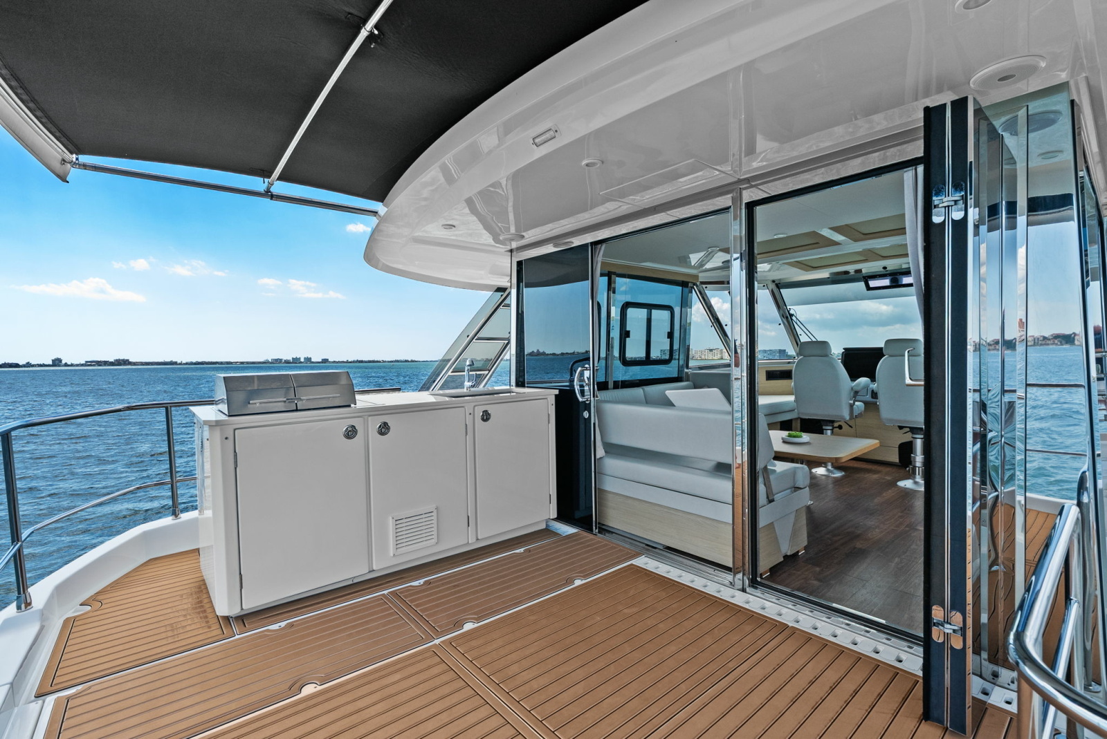 2024 Aquila 54 Yacht