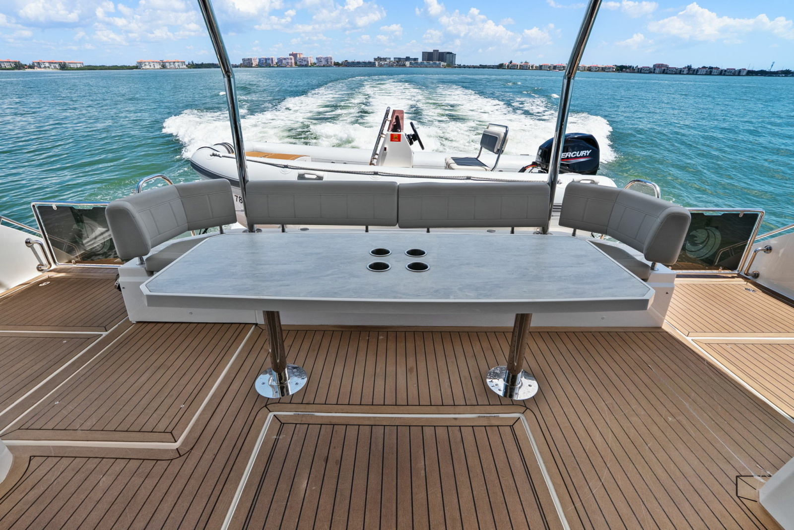 2024 Aquila 54 Yacht