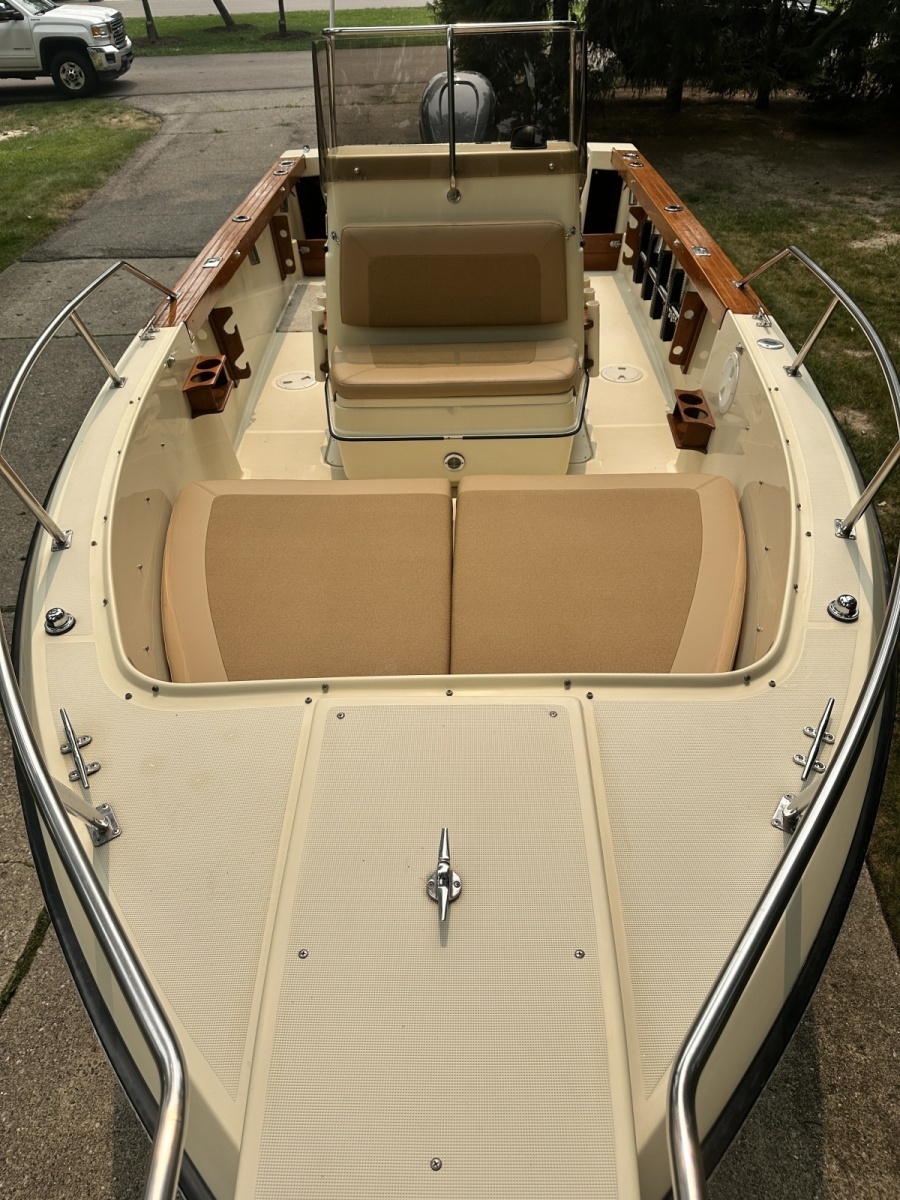 1988 Pursuit 