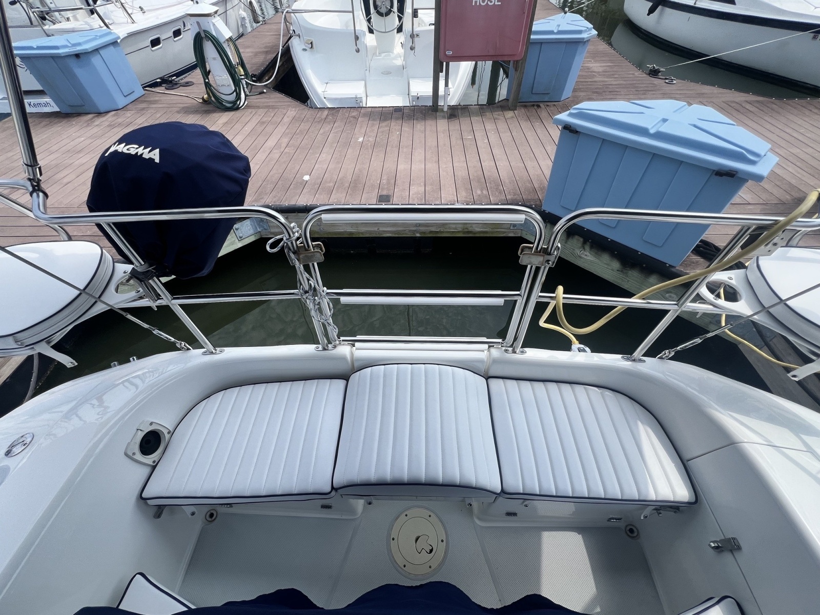 2004 Catalina 320