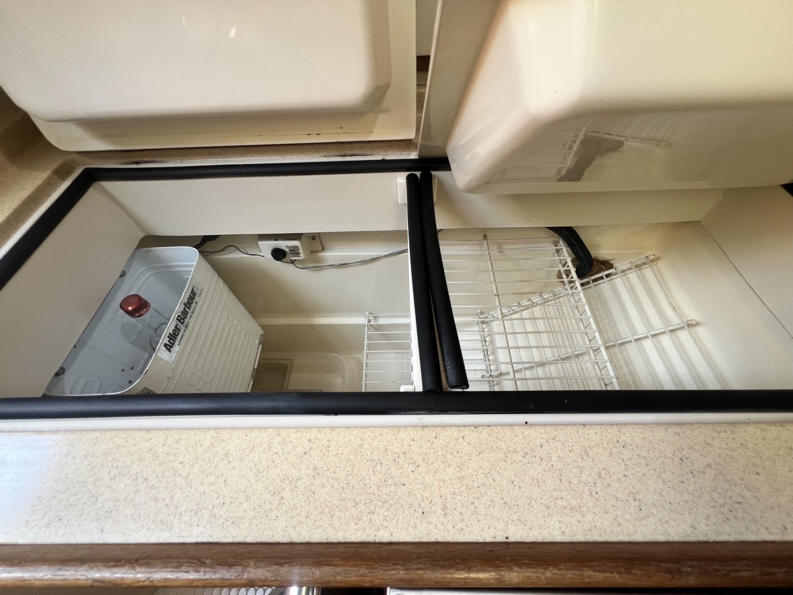 2004 Catalina 320