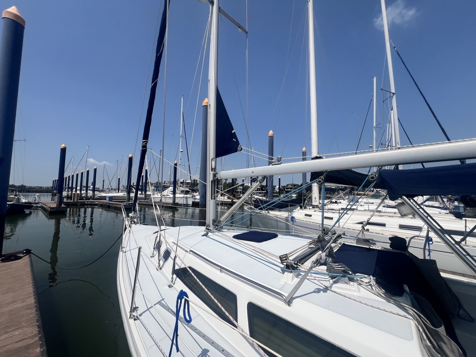 2004 Catalina 320