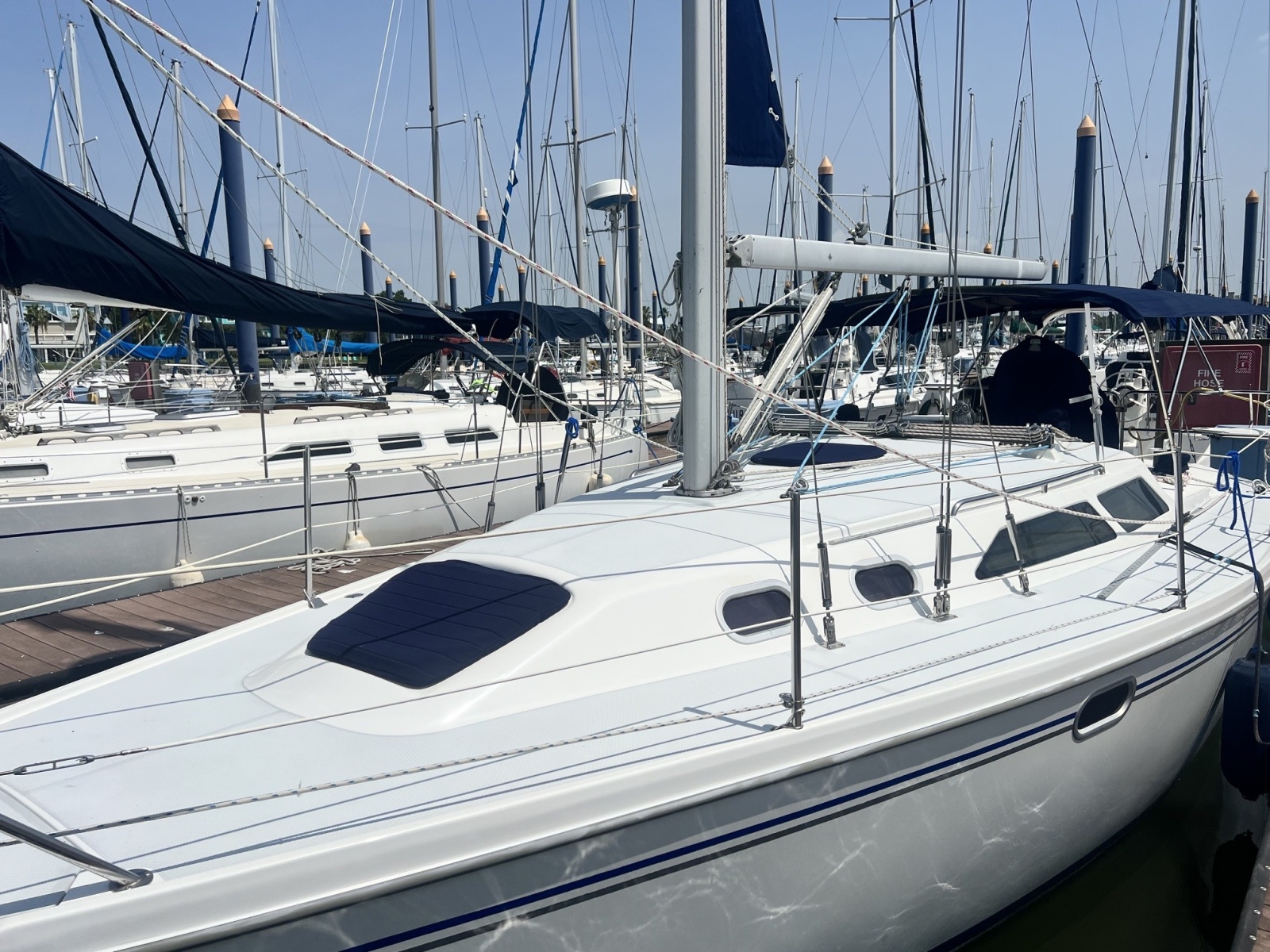 2004 Catalina 320